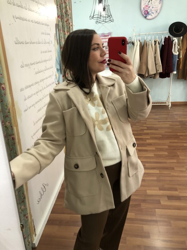 ABRIGO CREMA