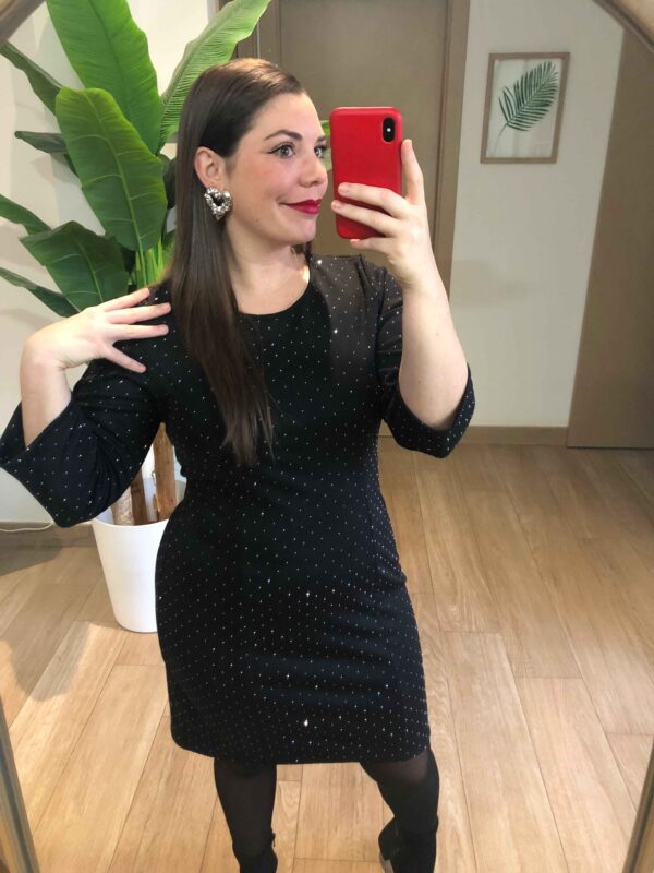 VESTIDO TACHAS